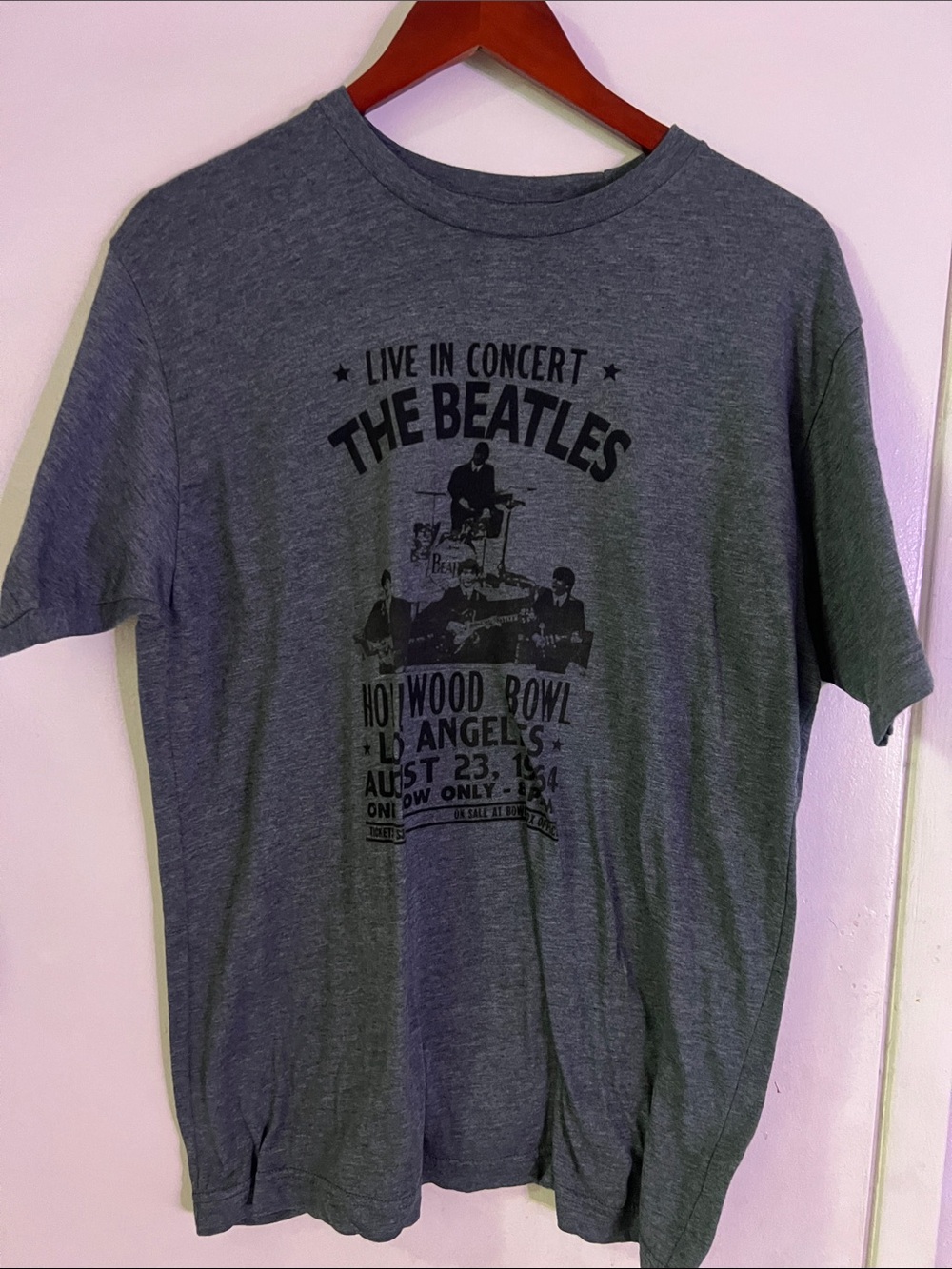 T-shirt, The Beatles Live In Concert Graphic Tee - Gray, Large